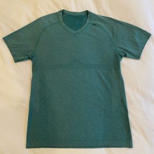 Lululemon Men’s M Medium Metal Vent V-neck Green